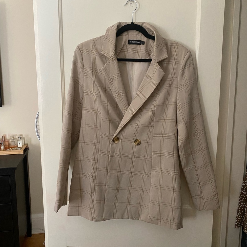 Pretty little thing blazer